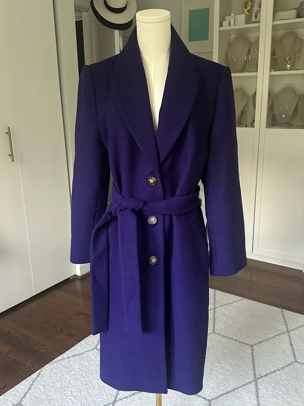 EUC Ann Taylor Petite Belted Notch Collar Coat in midnight mulberry L Petite